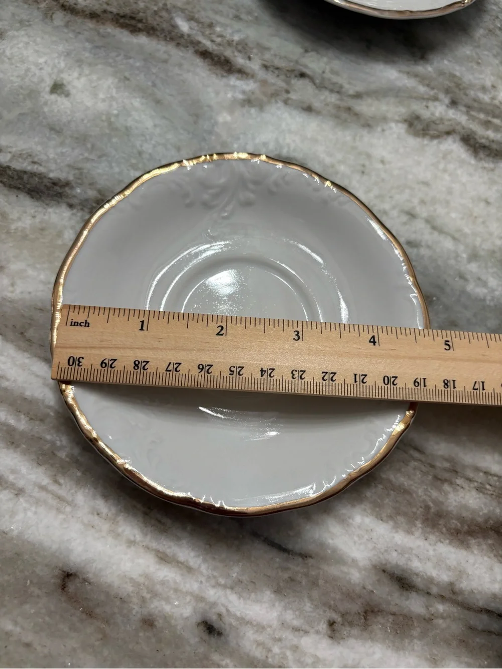 Walbrzych Elegant White Porcelain Saucer with Gold Rim - Set of 4